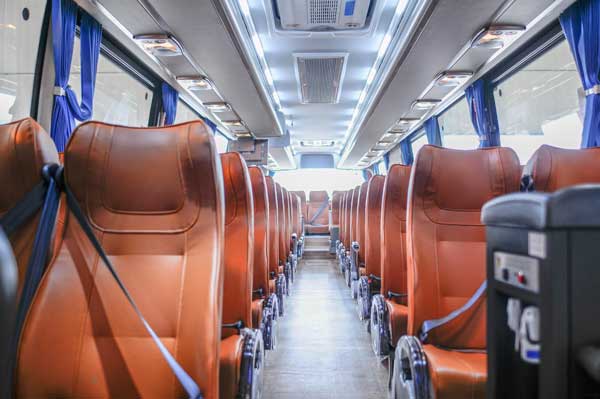 年會(huì)、活動(dòng)、團(tuán)建租大巴車(chē)?商務(wù)用車(chē)服務(wù)怎么選?